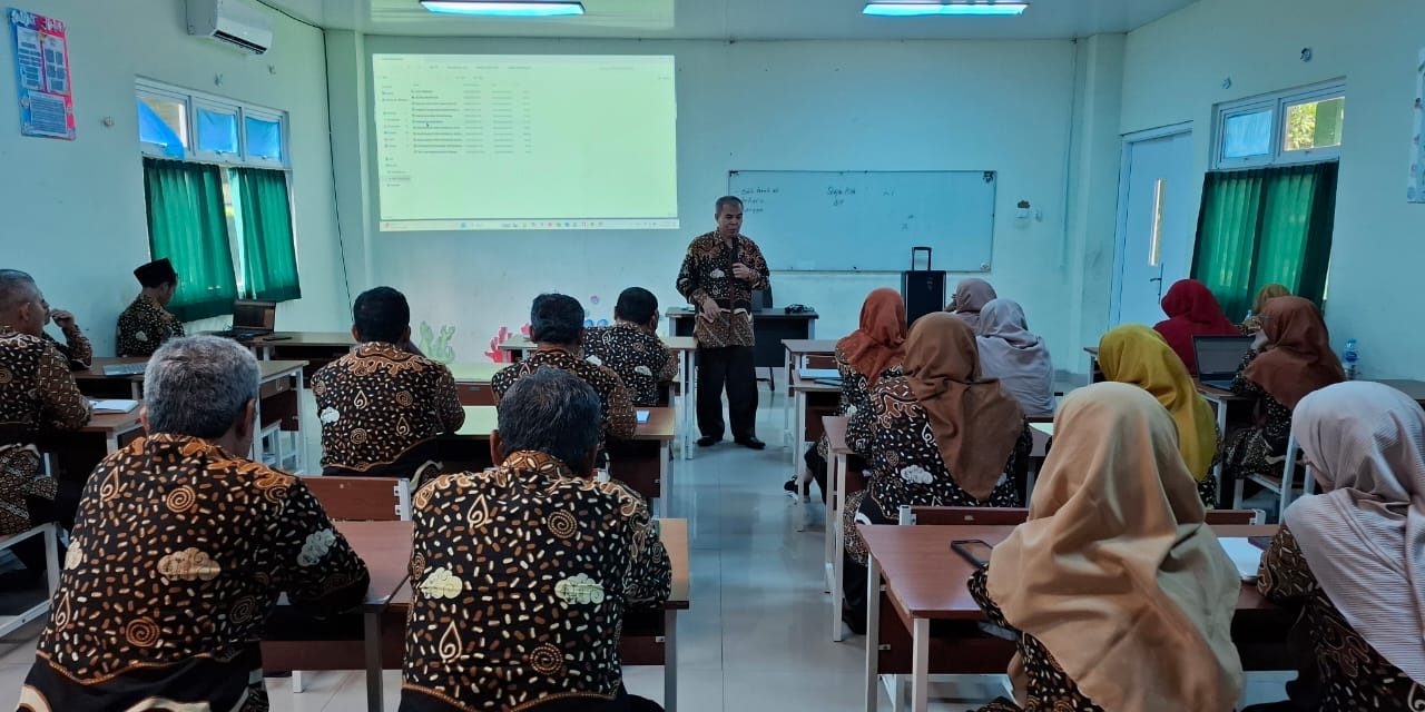 GAS POL PEMANTAPAN CYBER MADRASAH DI MTSN 5 SLEMAN