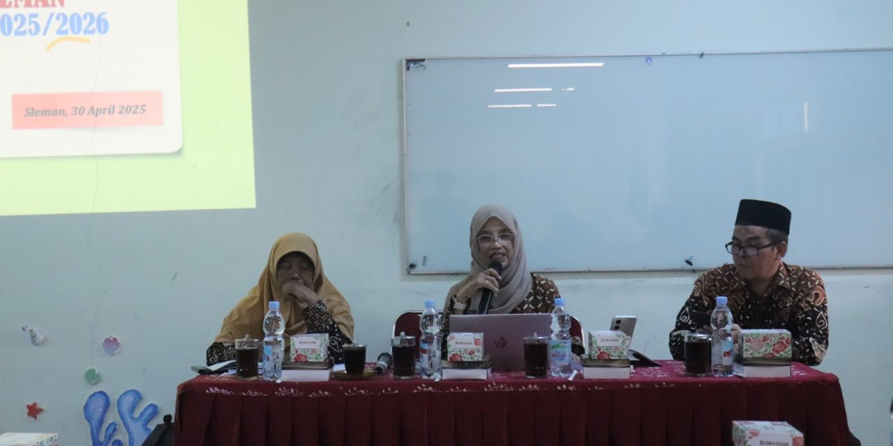 APRESIASI TINGGI REVIEW KURIKULUM MTsN 5 SLEMAN