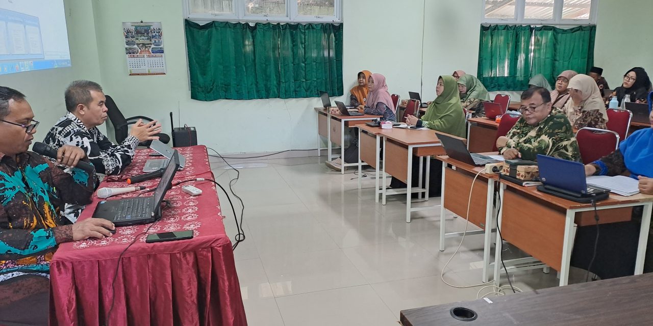 RAPAT DINAS PERSIAPAN TAHUN AJARAN 2025-2026 WUJUDKAN VISI MISI MADRASAH