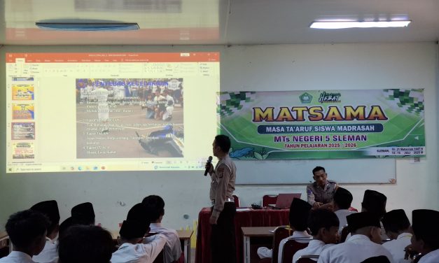 MATSAMA MTsN 5 SLEMAN: POLSEK GODEAN SAMPAIKAN TERTIB DALAM BERLALU LINTAS