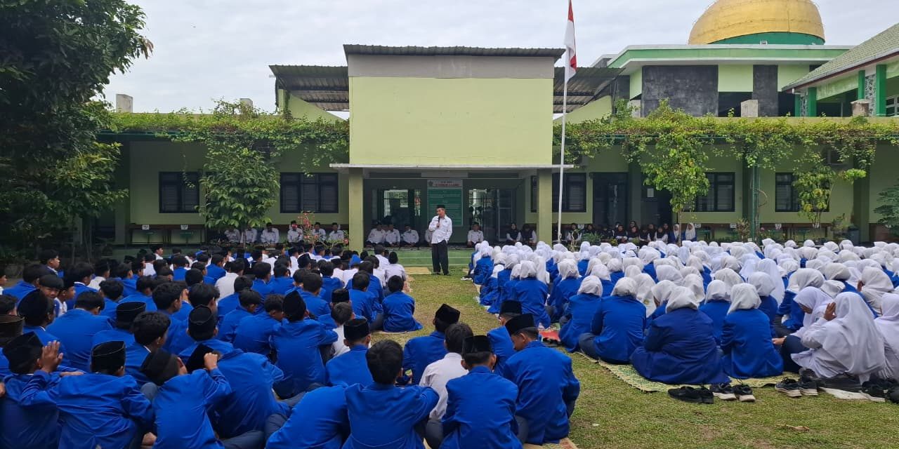 MENGGALI MAKNA SYAFAAT RASULULLAH DI PENGAJIAN MAULID NABI MUHAMMAD MTSN 5 SLEMAN