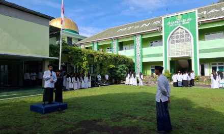 MTSN 5 SLEMAN GELAR UPACARA HARI SANTRI NASIONAL, TANAMKAN NILAI TAWADUK DAN SEMANGAT MENUNTUT ILMU