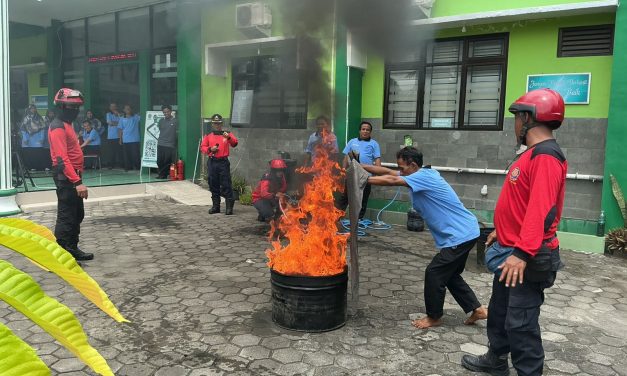 MTsN 5 Sleman Gelar Edukasi Mitigasi Kebencanaan Kebakaran untuk Guru dan Karyawan