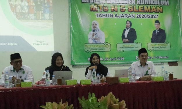Perkuat Mutu Pendidikan, MTsN 5 Sleman Gelar Review Draf Kurikulum Tahun Ajaran 2026/2027