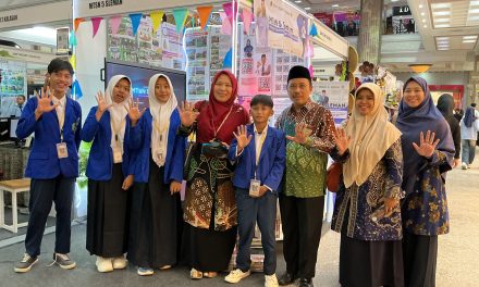 Madrasah Cyber MTsN 5 Sleman Curi Perhatian di JISS 2026, Ratusan Pengunjung Padati Booth dan Coba Teknologi VR