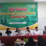 Menuju Madrasah Semakin Bermartabat, MTsN 5 Sleman Uji Publik Kurikulum Bersama Stakeholder