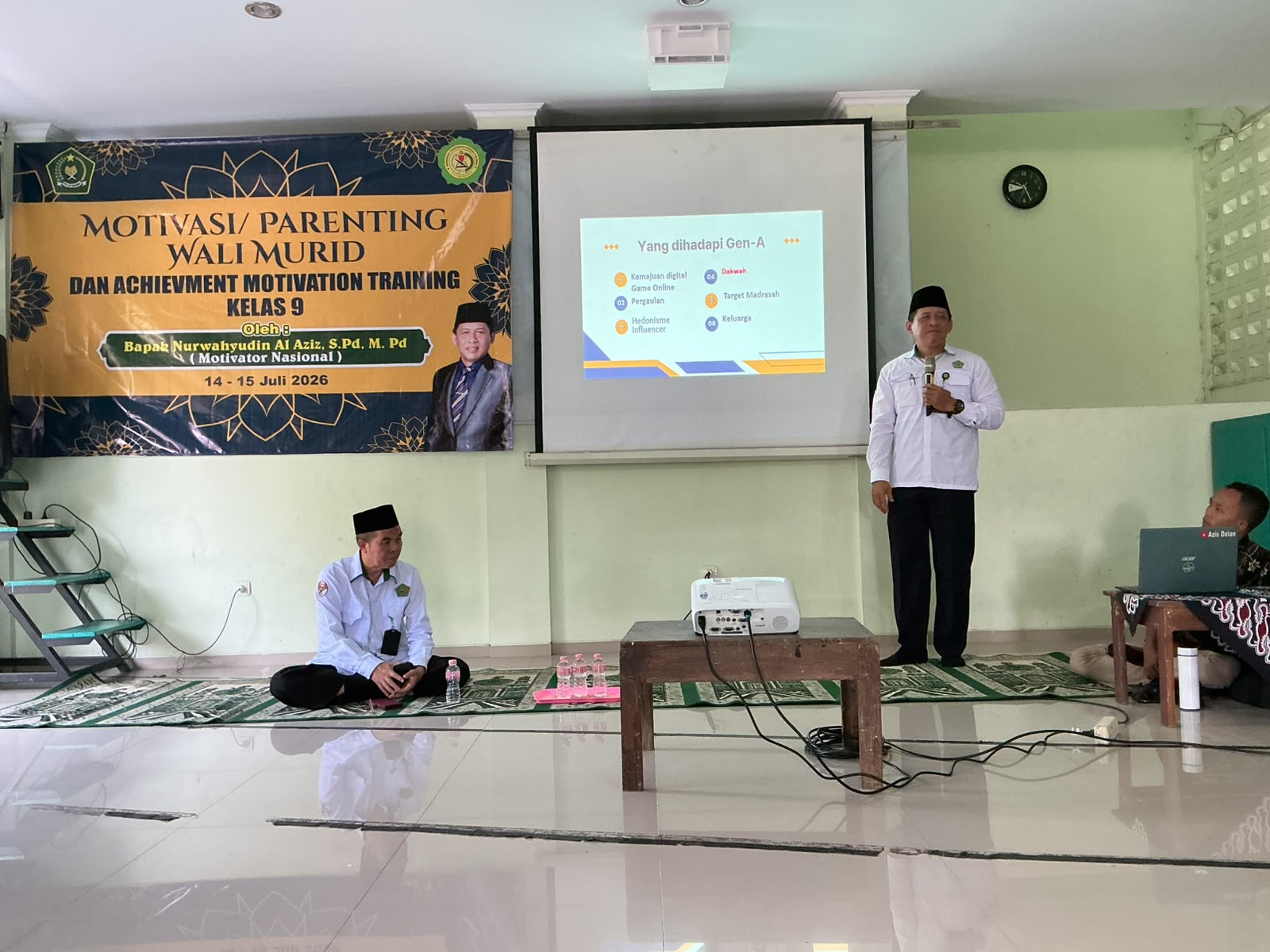 Hadapi Tantangan Generasi Alpha, MTsN 5 Sleman Bekali Orang Tua Kelas IX melalui Parenting Inspirati