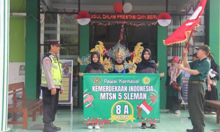 Ketika Jalanan Menjadi Panggung: Semarak Karnaval Kemerdekaan MTsN 5 Sleman
