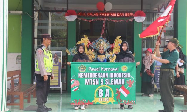 Ketika Jalanan Menjadi Panggung: Semarak Karnaval Kemerdekaan MTsN 5 Sleman