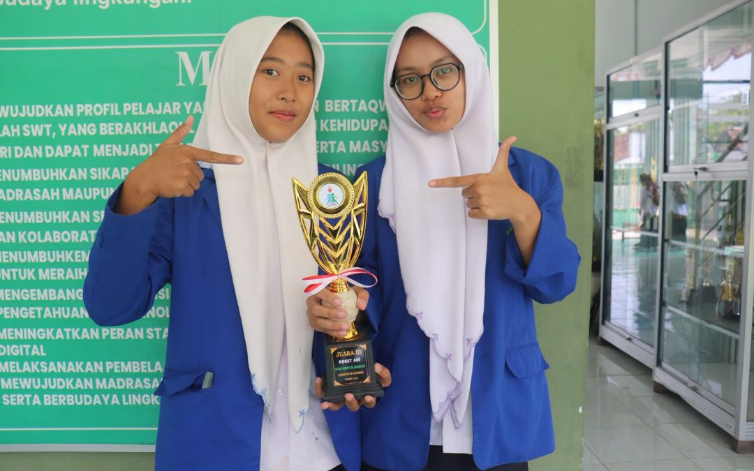 MATANGKAN PERSIAPAN, TIM ROKET MTsN 5 SLEMAN SIAP IKUTI KOMPETISI NASIONAL